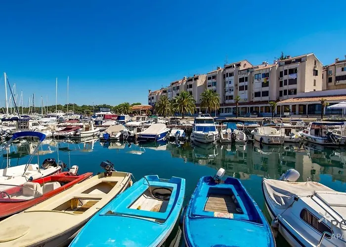 Rona Zrinka Apartamento *